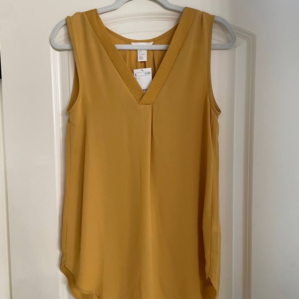 NWT H&M mustard yellow top